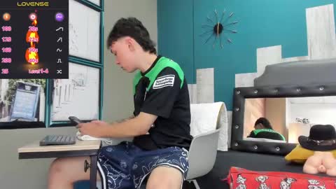 Snapshot of rhaegal_hot chatting on 12.22.24 Rhaegal online show from 12.22.24