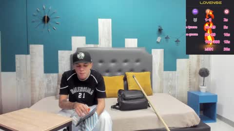 Snapshot of rhaegal_hot chatting on 01.23.25 Rhaegal online show from 01.23.25