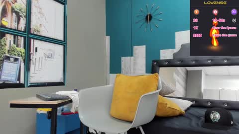 Snapshot of rhaegal_hot chatting on 01.25.25 Rhaegal online show from 01.25.25