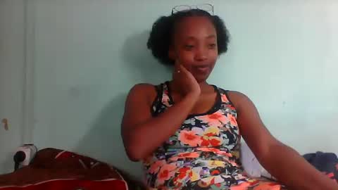 rhesa404090 online show from 02.26.26