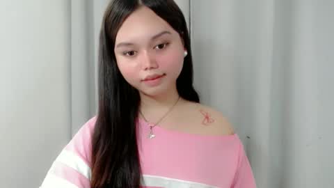 Snapshot of rhianne_fuckdoll chatting on 11.27.25 rhianne_fuckdoll online show from 11.27.25