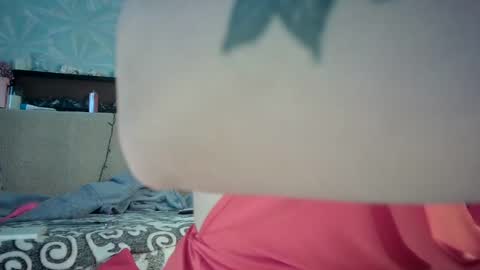 Snapshot of ria_32 chatting on 02.05.25 ria_32 online show from 02.05.25