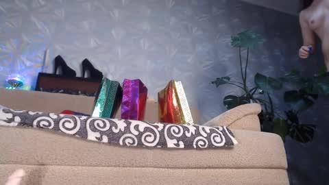 ria_32 online show from 12.20.25