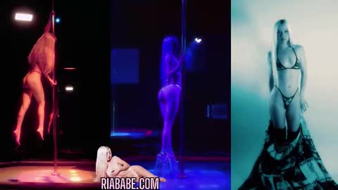 Snapshot of riababe chatting on 10.29.25 ria online show from 10.29.25