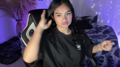 RianaK online show from 04.22.26
