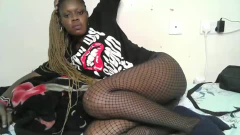 riana_sha online show from 12.18.25