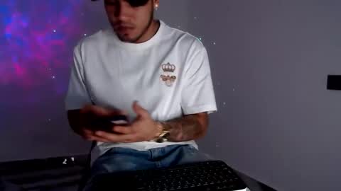 Snapshot of riancum chatting on 02.27.26 juan online show from 02.27.26