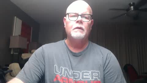 Snapshot of rich32937 chatting on 02.19.25 rich32937 online show from 02.19.25