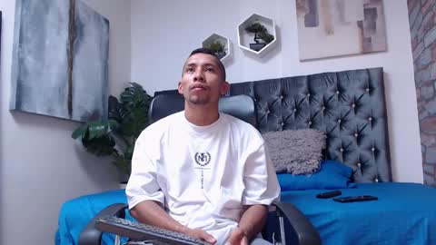 richar_voller online show from 01.15.25