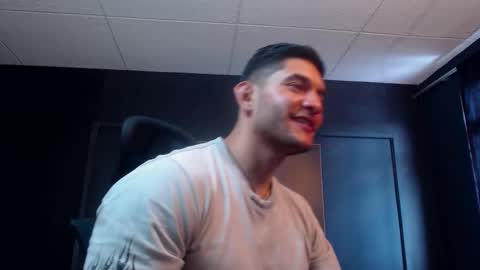 Snapshot of richard_milleer chatting on 11.25.25 Ricardo online show from 11.25.25