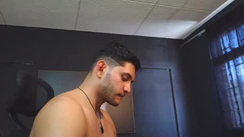 Snapshot of richard_milleer chatting on 05.14.26 Ricardo online show from 05.14.26