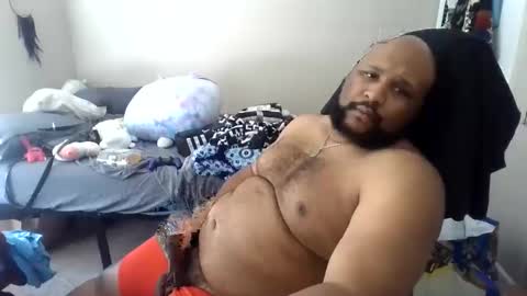 Snapshot of richiecen chatting on 10.03.25 richiecen online show from 10.03.25