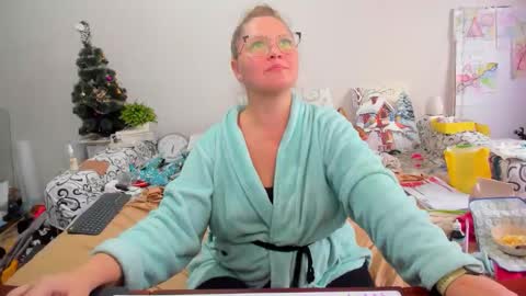 Anna - not anna - right Anna  online show from 01.09.26