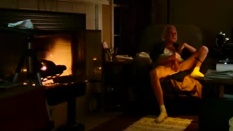 PINK HOLE TWINK online show from 02.26.26