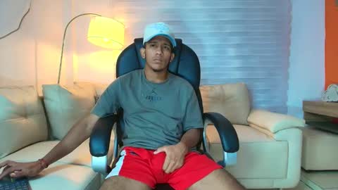 Snapshot of ricky_23cm_ chatting on 04.15.26 RICKY online show from 04.15.26