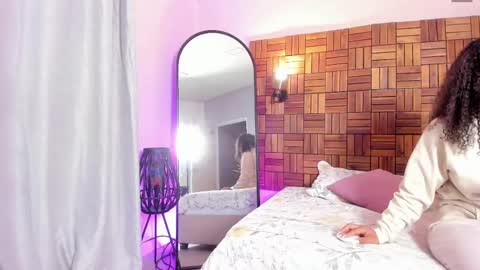 Sara online show from 02.14.25