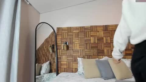 Sara online show from 10.08.25