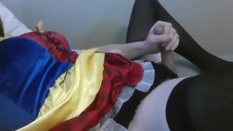 Snapshot of riley_belle98 chatting on 12.29.24 riley_belle98 online show from 12.29.24