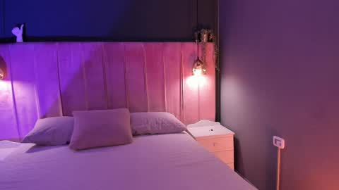 Riley online show from 04.10.26