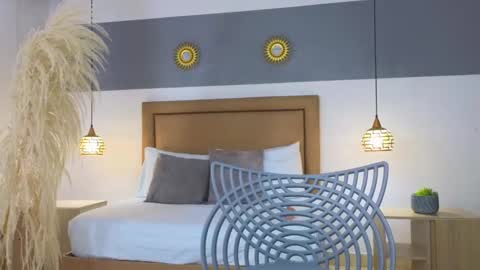 Snapshot of riley_sierra chatting on 02.25.25 Riley Sierra online show from 02.25.25