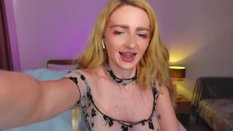 SweetRina online show from 12.18.24