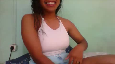 rinah856024 online show from 12.21.25