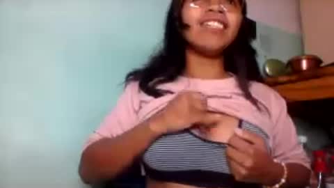 Snapshot of rinah856024 chatting on 07.08.26 rinah856024 online show from 07.08.26