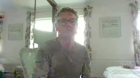 Snapshot of ringomar chatting on 11.16.25 Rob online show from 11.16.25