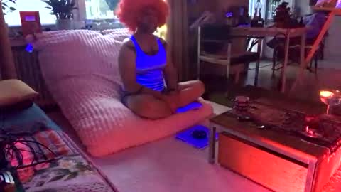 Snapshot of riod_rainforest_1983 chatting on 04.03.26 Rotrigo online show from 04.03.26