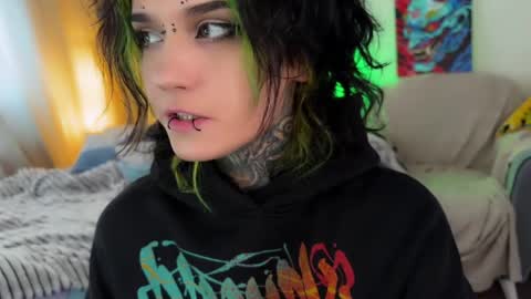 Snapshot of ripper_66 chatting on 04.07.26 DianaBrite fansl y online show from 04.07.26