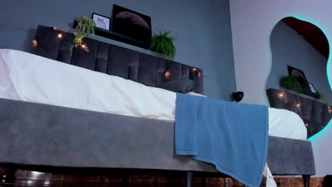 RIRI  online show from 04.09.26