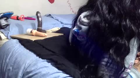 River Saint online show from 01.12.25