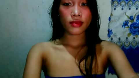 Snapshot of riyu77 chatting on 12.17.25 riyu77 online show from 12.17.25