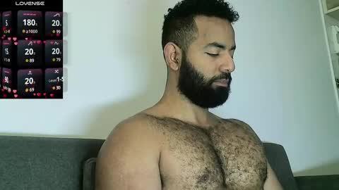 Snapshot of roa32sebas chatting on 01.30.25 SebasRoa online show from 01.30.25