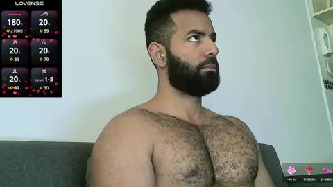 Snapshot of roa32sebas chatting on 02.04.25 SebasRoa online show from 02.04.25