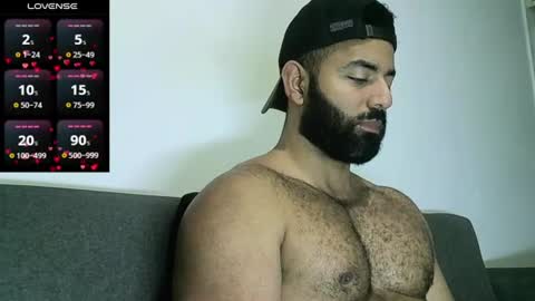 Snapshot of roa32sebas chatting on 07.20.26 SebasRoa online show from 07.20.26