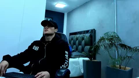 Roan Birkin online show from 01.08.26