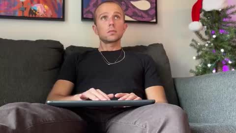 Snapshot of rob_ryder chatting on 12.19.25 rob ryder online show from 12.19.25