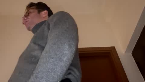 Snapshot of roberpierre_ho chatting on 02.21.26 roberpierre_ho online show from 02.21.26