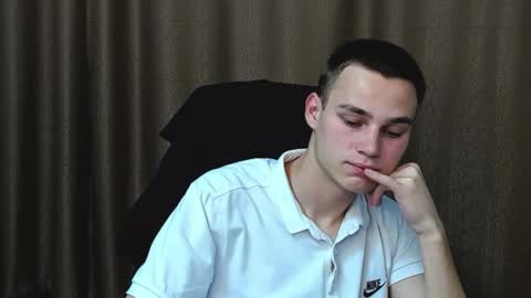 robert10211 online show from 09.16.25