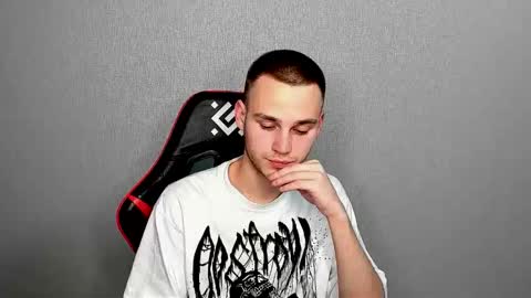 robert10211 online show from 12.03.25