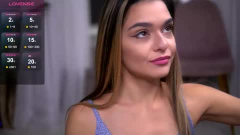 Snapshot of robertarosetti chatting on 10.11.25 Roberta online show from 10.11.25