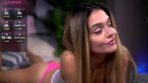 Snapshot of robertarosetti chatting on 10.13.25 Roberta online show from 10.13.25