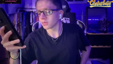 Snapshot of robertcicijr21 chatting on 11.07.25 Robert Cici Jr. online show from 11.07.25