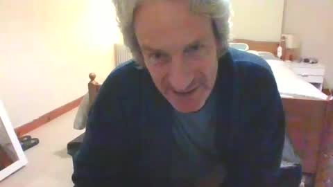 Robert online show from 03.06.25