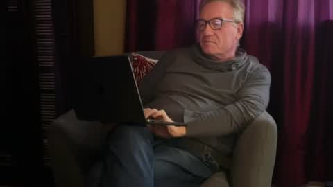 Snapshot of roberttherabbit chatting on 06.30.26 RobertTheRabbit online show from 06.30.26