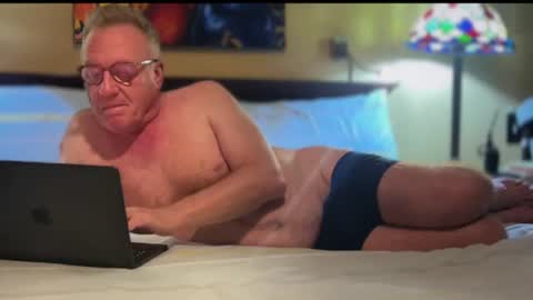 Snapshot of roberttherabbit chatting on 07.28.26 RobertTheRabbit online show from 07.28.26