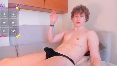 Snapshot of robfavorite1 chatting on 10.02.25 robfavorite1 online show from 10.02.25