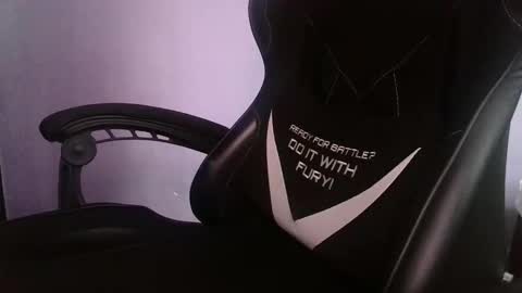 Snapshot of robikcz12 chatting on 12.05.25 robikcz12 online show from 12.05.25