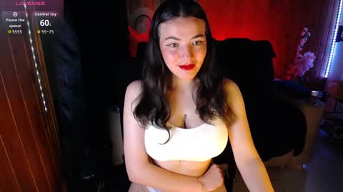 Snapshot of robin__nj chatting on 10.02.25 Robin online show from 10.02.25